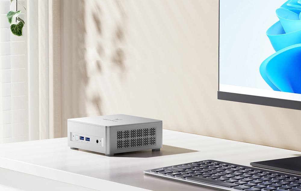 MINIS FORUM UM870 Plus Ryzen 7 8745H 16GB + 512GB Mini PC