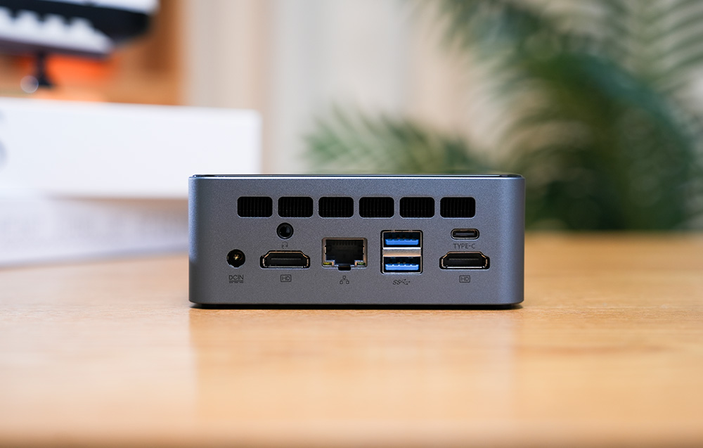 Super-fast connectivity and a wide range of ports