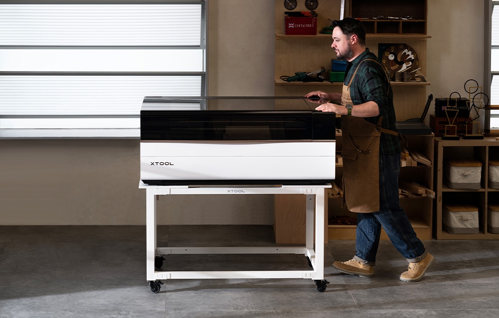 Mobile workstation for xTool P3