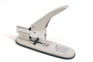 B/R STAPLER HEAVY DUTY 24/6 FOR 240P.  BR00210